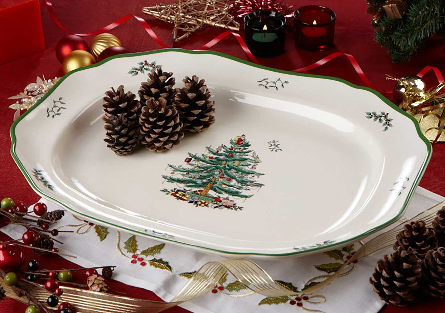 Christmas Tree Sculpted Platter image number null